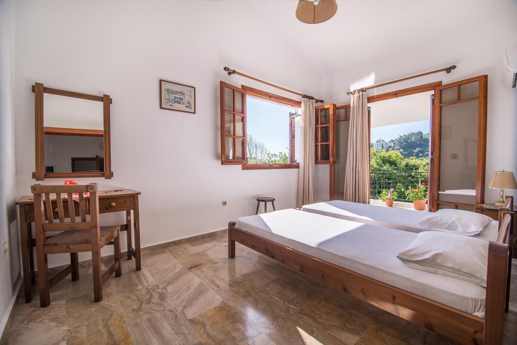 Maria Parameriti Apartments Порос Экстерьер фото